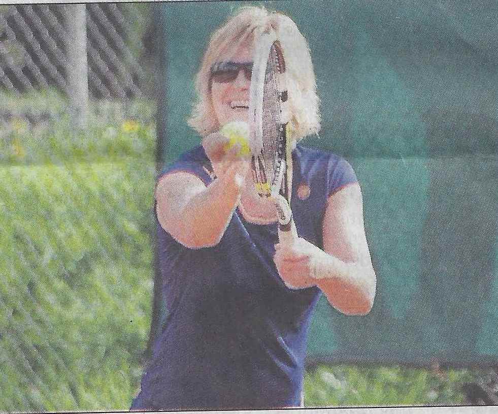 Die Einsaler Damen 40 um Sabine Fanieng wurden im MK-Derby gegen Halver unter Wert geschlagen. Foto Schäfer